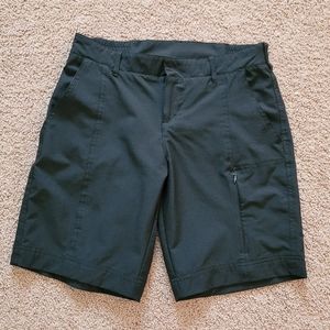 womens xs (2) cargo shorts